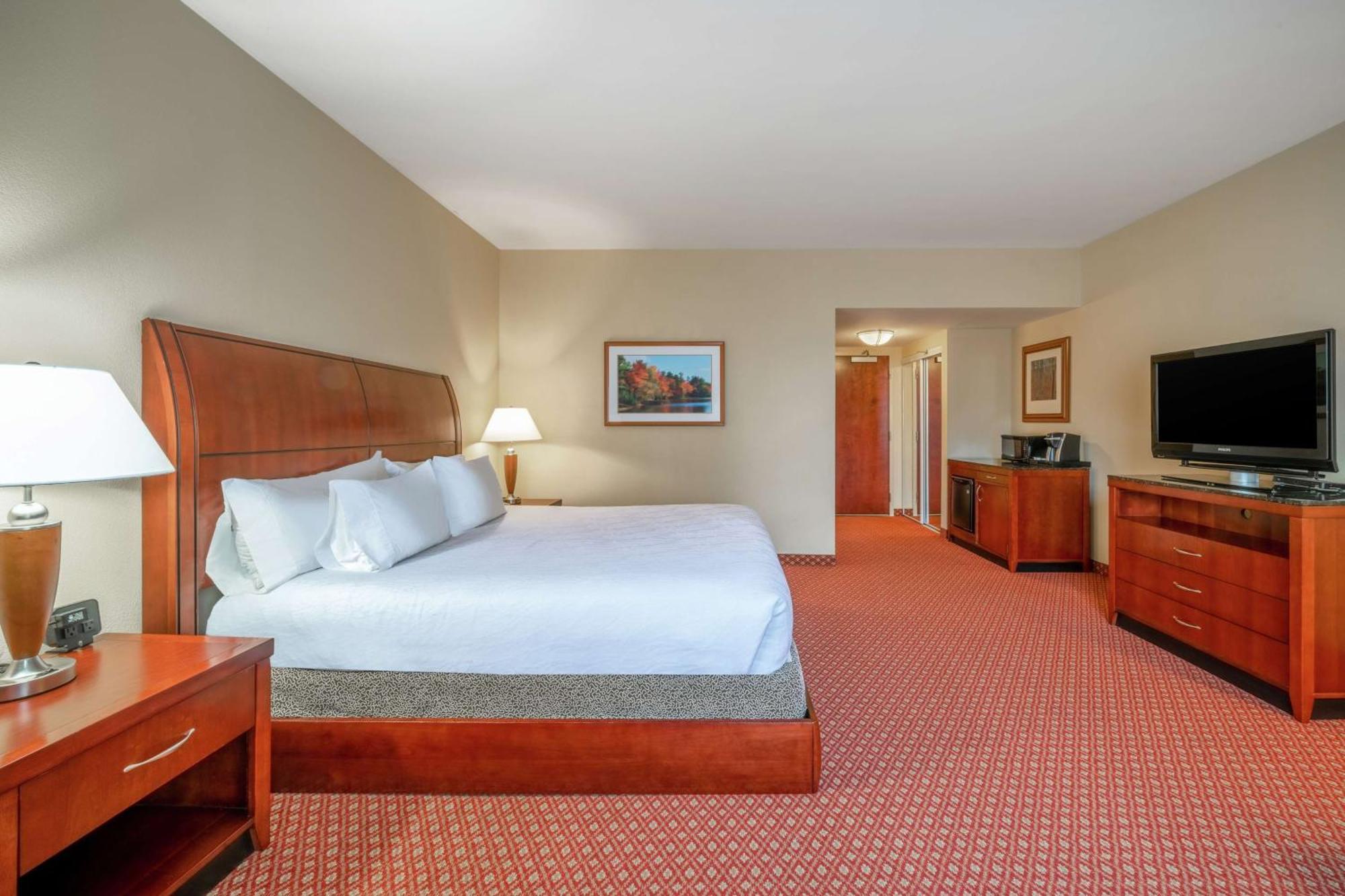 Hilton Garden Inn Morgantown Bagian luar foto