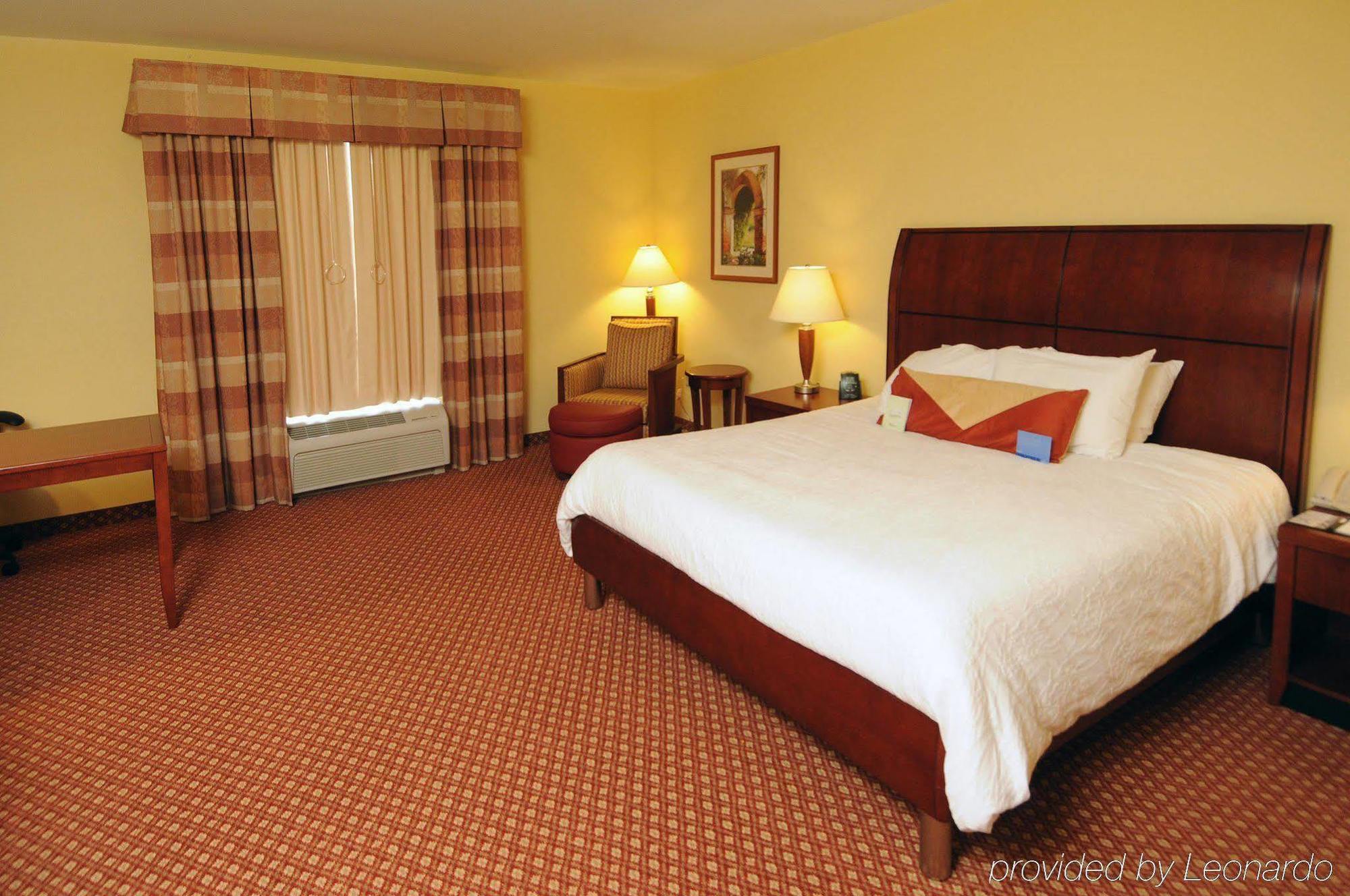 Hilton Garden Inn Morgantown Ruang foto